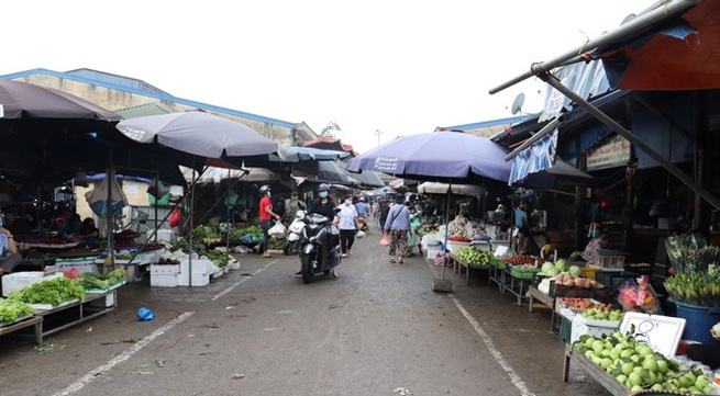 Hanoi reopens South wholesale market