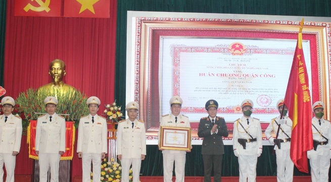 Ha Nam police force honoured with Military Exploit Order