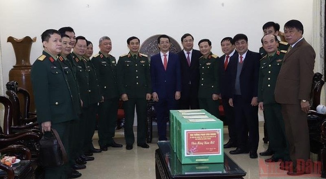 Defence Minister pays Tet visit to Nam Dinh Province