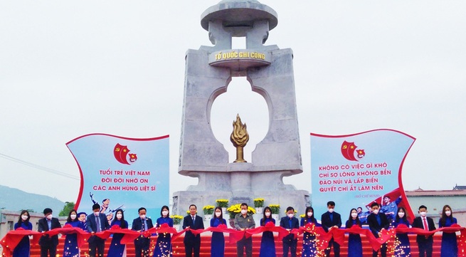 Memorial site dedicated to youth volunteers inaugurated in Quang Binh