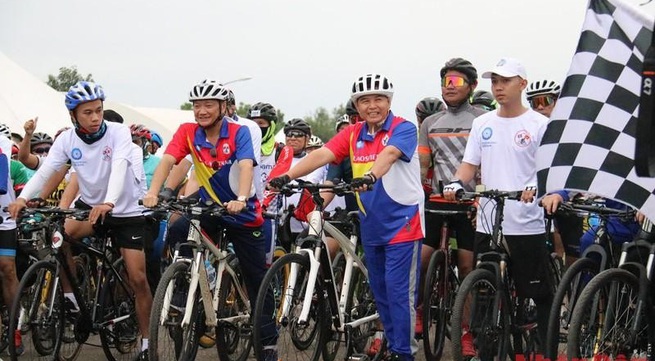 Bicycle race marks Vietnam-Laos Solidarity and Friendship Year 2022