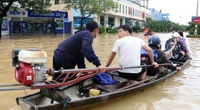 Da Nang suffers historical flooding, one death reported