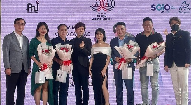 RoK’s artist launches music video promoting Vietnamese tourism