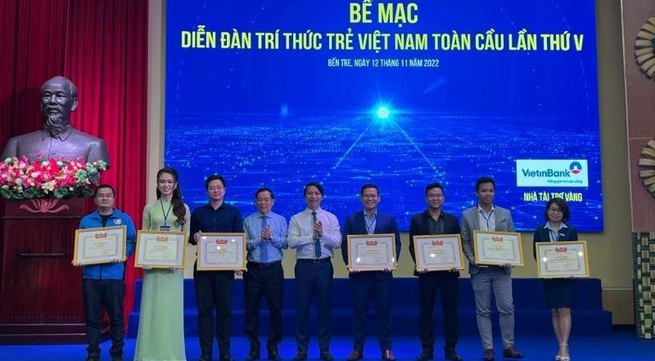 Forum of young Vietnamese intellectuals across the globe closes