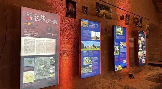 Archaeological artifacts unearthed at Thang Long Imperial Citadel displayed in France