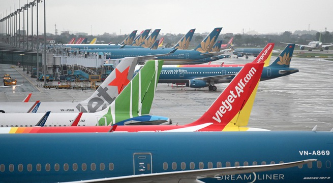 Noi Bai airport records sharp rise in passengers as summer peak season begins