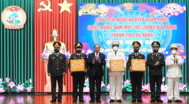 President extends Lunar New Year greetings to armed forces in Da Nang