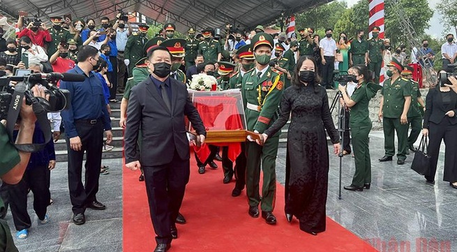 Binh Dinh holds memorial and reburial services for the remains of 60 martyrs