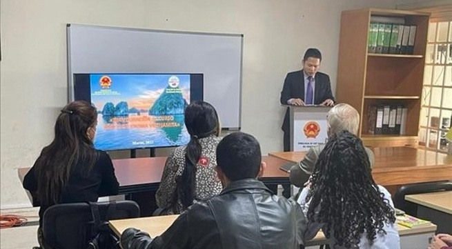First Vietnamese course opens in Venezuela