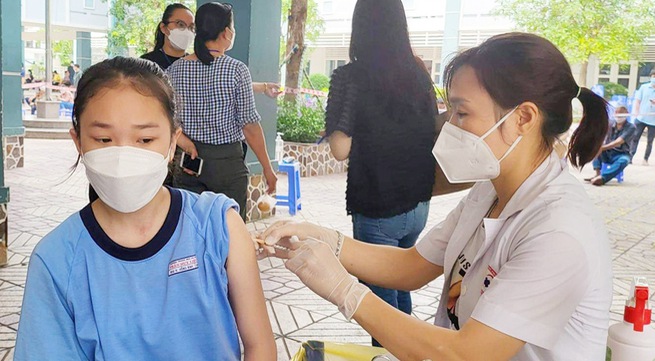 Ho Chi Minh City begins COVID-19 vaccination for children aged under 12