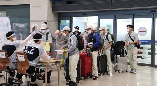 RoK waives quarantine, extends labour contracts for Vietnamese workers