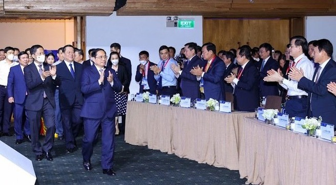 PM Pham Minh Chinh attends 4th Vietnam Economic Forum