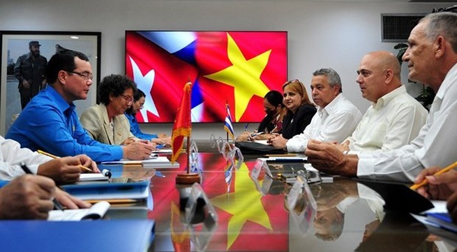 Workers’ ties viewed as core factor of Vietnam - Cuba special solidarity