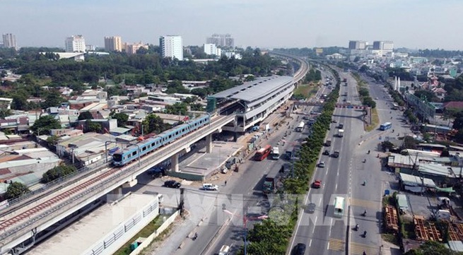 Test run conducted on elevated section of HCM City’s metro train
