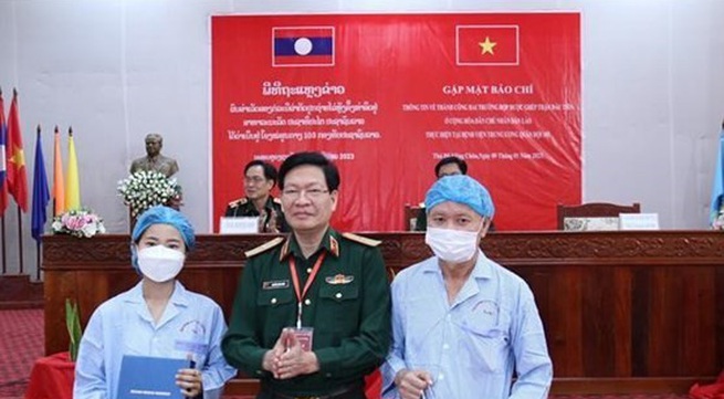 Vietnam assists Laos in first two kidney transplantation cases