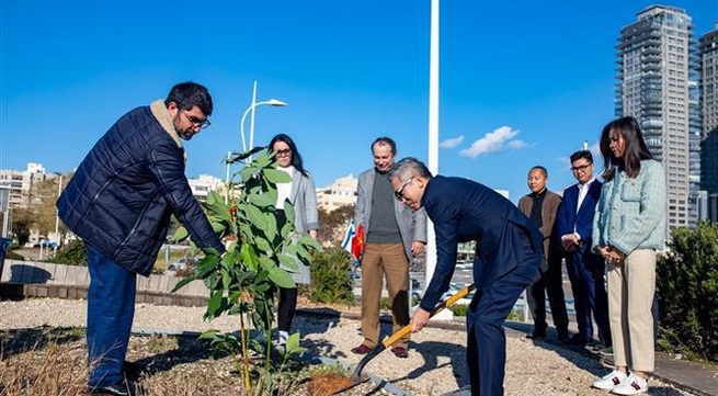Tree-planting ceremony marks Vietnam-Israel diplomatic relations anniversary