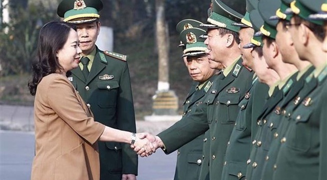 Acting President works with Vietnam Academy of Border Defence Force
