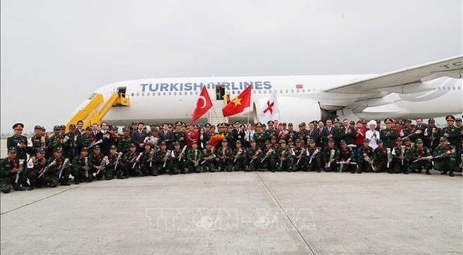 Vietnamese military rescue team completes mission in Turkey, arrives home