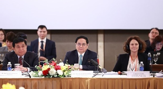 PM pledges to further support enterprises at Vietnam Business Forum 2023