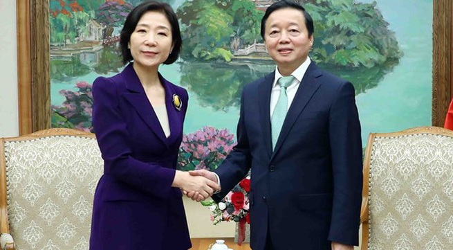 Deputy PM Tran Hong Ha receives RoK Ambassador to Vietnam