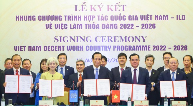 Vietnam, ILO sign decent work country programme for 2022 – 2026