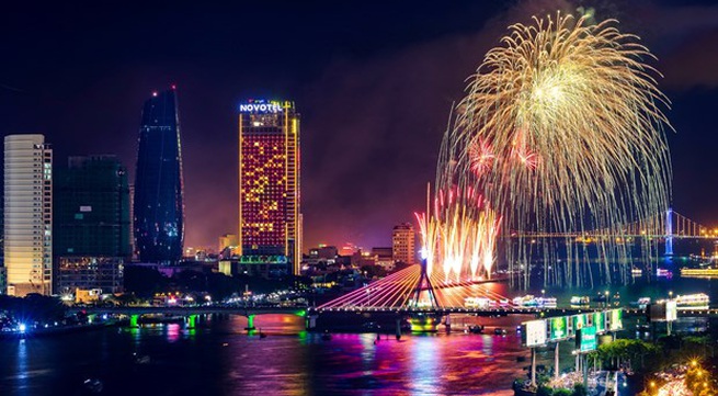 Ticket sale begins for Danang International Fireworks Festival 2023