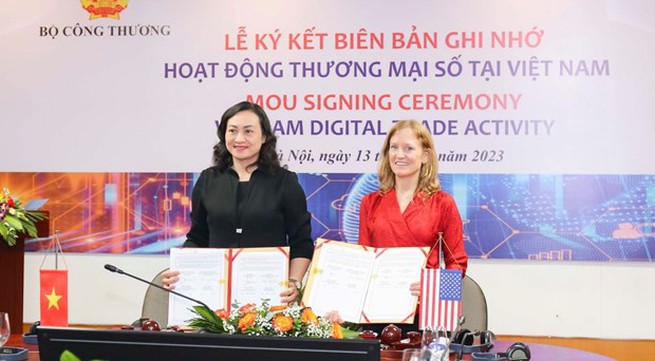 Vietnam, USAID ink MoU on digital trade activity