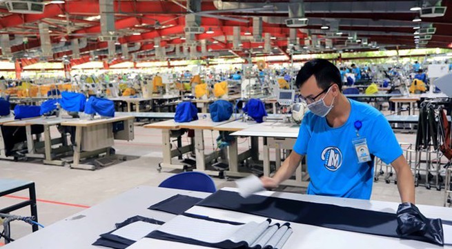 Vietnam's PMI falls slightly, new orders increase in September
