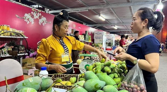 Son La’s plum and agricultural products to be introduced in Hanoi
