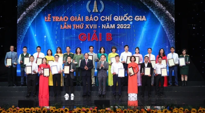 Vietnam Television won 8 awards at the 17th National Press Awards.