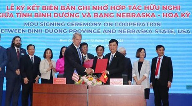 Binh Duong province, US state to cooperate in different fields