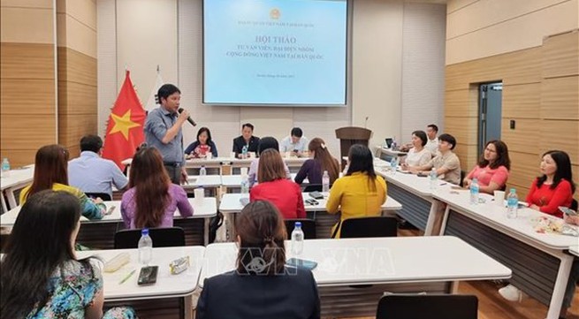 Conference updating policies on Vietnamese labourers in RoK