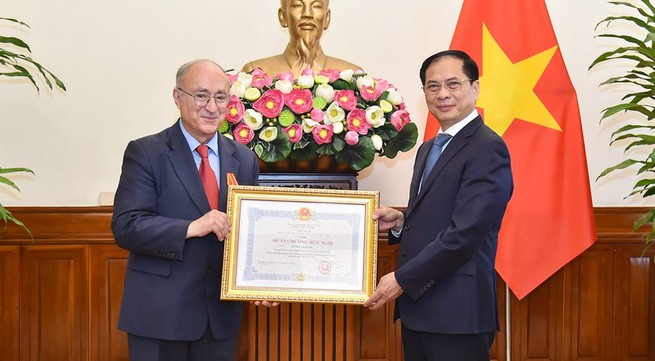Friendship Order conferred upon chairperson of World University Services Germany