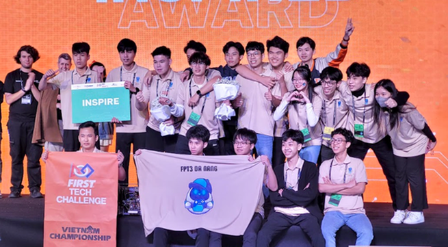 Da Nang's students to compete at world's FIRST robotic championship