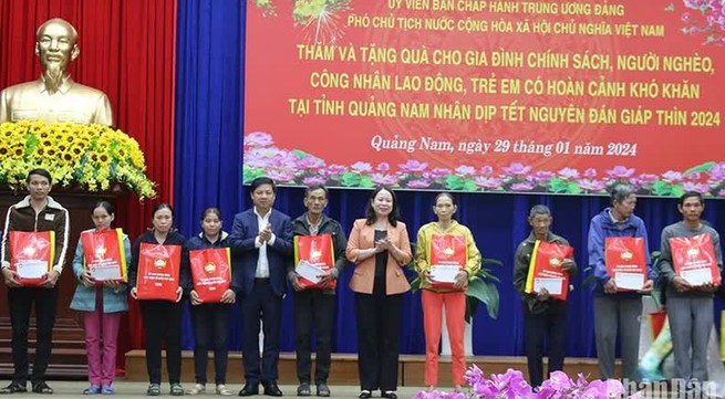Officials pay pre-Tet visits to Quang Nam province