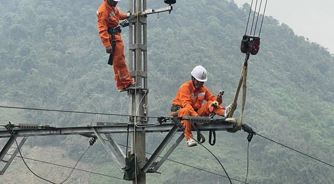 Fitch raises rating of Vietnam's northern power corporation