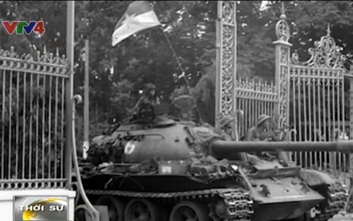 Xe tăng: Hãy tha hồ chiêm ngưỡng sức mạnh của chiếc xe tăng huyền thoại, biểu tượng của sự khó khăn và đấu tranh. Xe tăng đã lịch sử hóa những trận chiến đầy nghĩa cử và hy sinh, đồng thời cũng tạo nên những kỳ tích của quân đội Việt Nam.