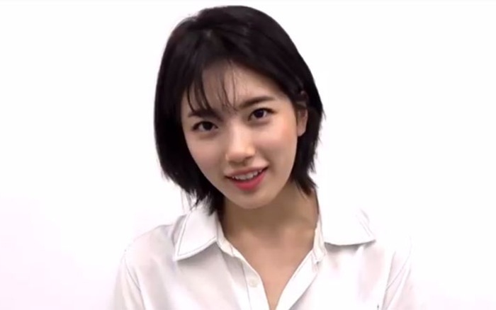 Tóc ngắn layer suzy: Tóc ngắn layer suzy đang trở thành một xu hướng hot nhất tại Hàn Quốc. Với kiểu tóc này, bạn sẽ trông đầy cá tính và thu hút. Nếu bạn muốn tạo nên sự khác biệt và tự tin, hãy thử ngay kiểu tóc này nhé!