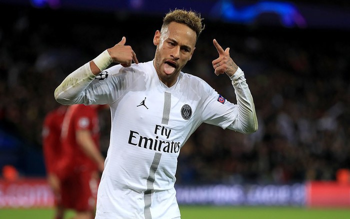 Trận đấu gặp các trọng tài phạm lỗi đã khiến Neymar bị UEFA phạt và nhận sự chỉ trích từ khán giả. Thiên tài bóng đá Neymar không bao giờ ngừng chống lại những trọng tài tham nhũng bằng cách chơi bóng xuất sắc và chứng minh rằng anh là ngôi sao thực sự.