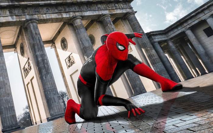 Lăn vào cuộc phiêu lưu đầy kịch tính và hấp dẫn cùng bộ phim bom tấn Spider-Man: Far From Home. Lần này, Người Nhện sẽ tiếp tục hành trình của mình tại châu Âu, cùng những màn chiến đấu đầy gay cấn và đẹp mắt. Đừng bỏ lỡ bộ phim tuyệt vời này!