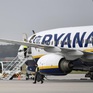 Nhân viên hãng hàng không Ryanair ở Tây Ban Nha thông báo đình công thêm 12 ngày