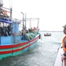 Huyện đảo Cô Tô: Khẩn cấp đưa khách du lịch về đất liền tránh bão