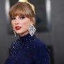 Taylor Swift đã trở lại Grammys, gợi cảm và quyến rũ