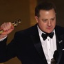Brendan Fraser chiến thắng Oscar 2023: Sự trỗi dậy của kẻ bị Hollywood "gạch tên"