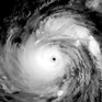 Siêu bão Mawar mạnh kỷ lục tiến gần Philippines