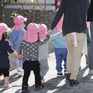 Nhật Bản tăng ngân sách cho trẻ em