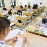 Học sinh và phụ huỵnh Hà Nội thấp thỏm chờ công bố môn thi vào lớp 10