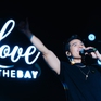 Ca sĩ Quốc Thiên trở lại lần thứ 3 trên sân khấu đặc biệt giữa Vịnh Hạ Long