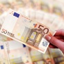 Đồng USD mạnh đẩy Euro xuống mức thấp nhất 5 tháng